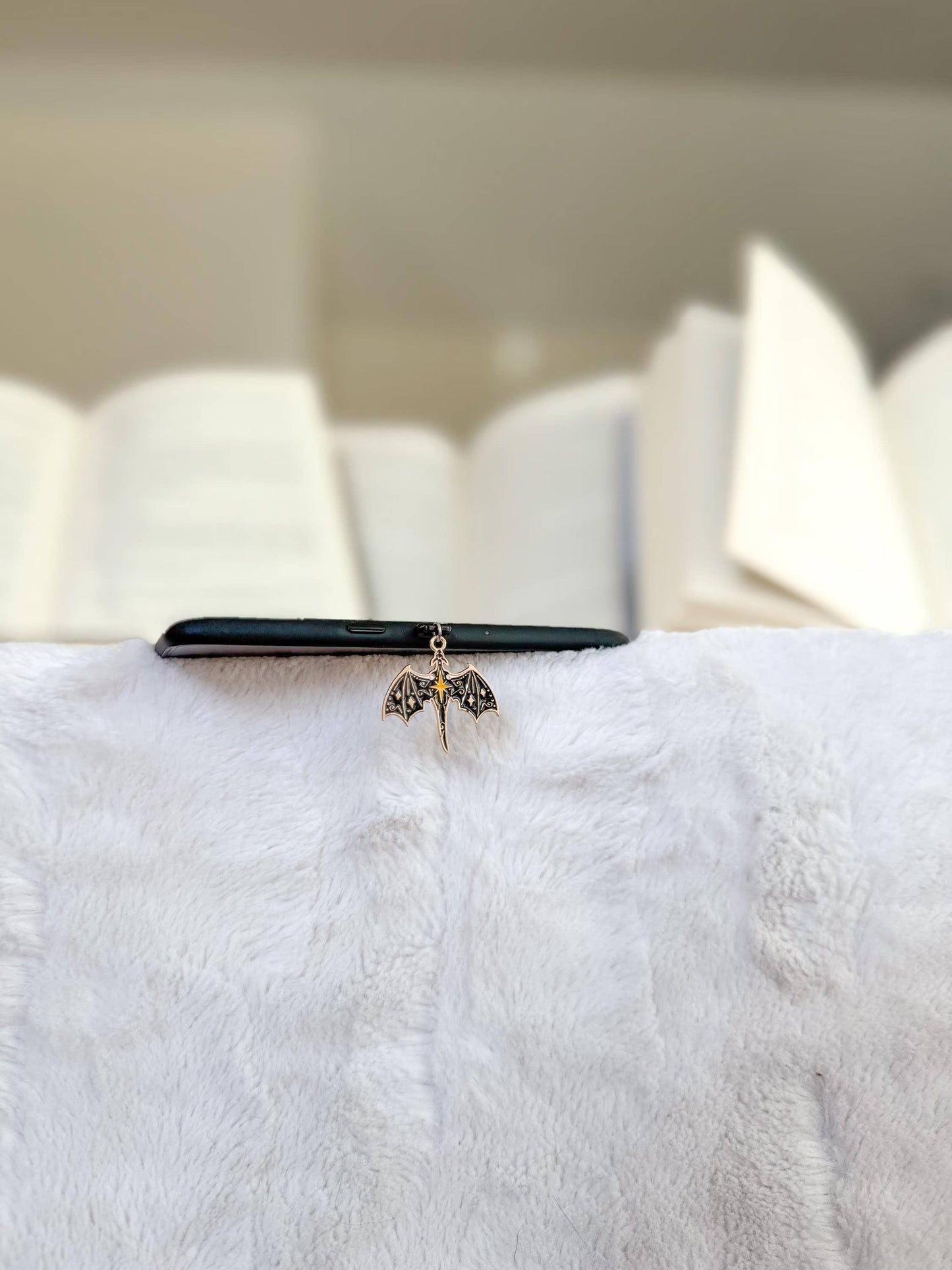 Black Dragon Kindle Charm | USB-C Dust Plug